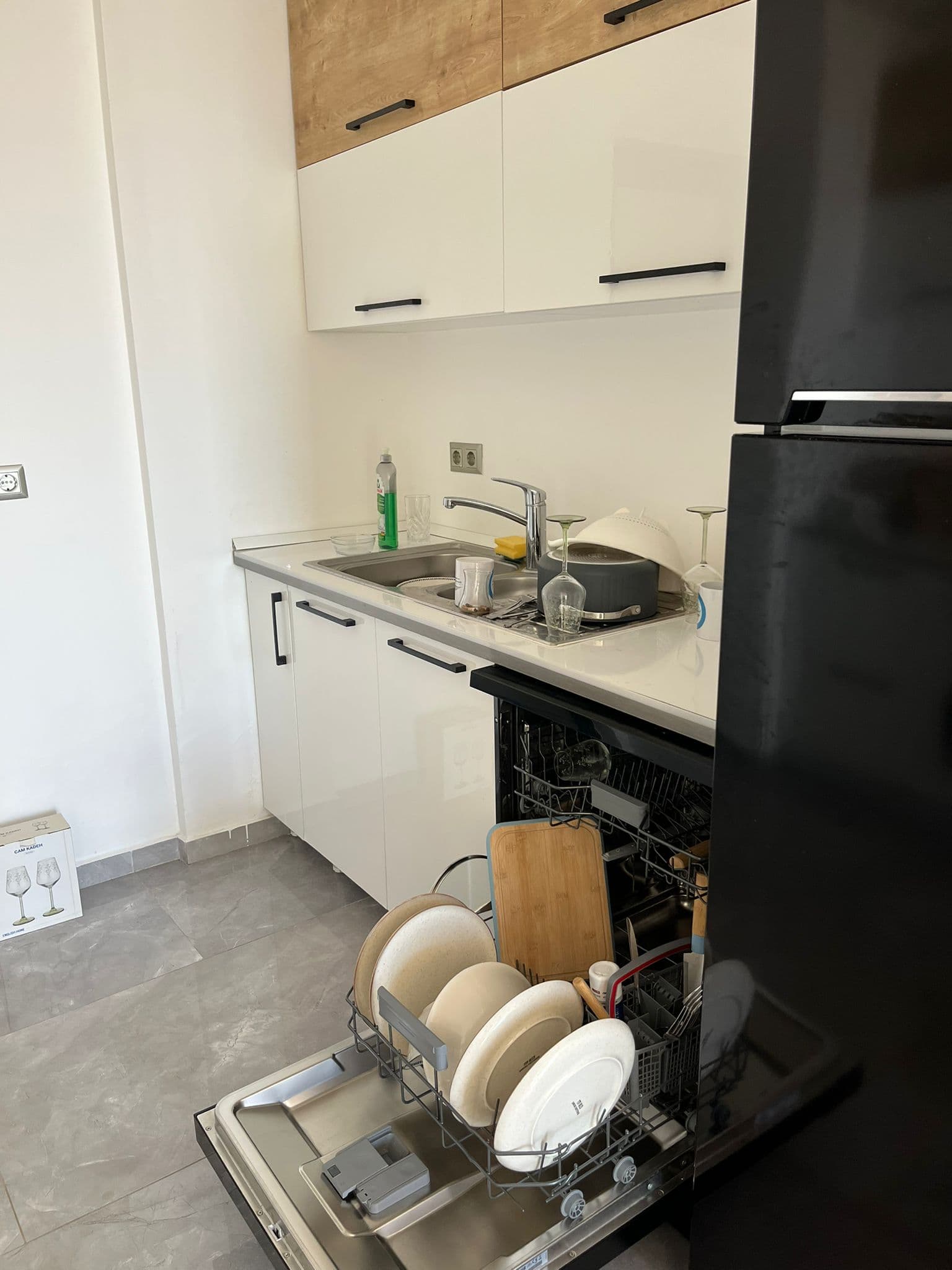 Detaylı ev temizliği sonrası tertemiz oda — Bodrum, Pak Bodrum